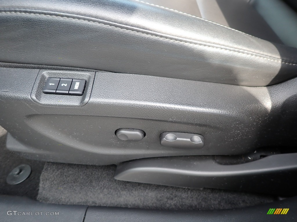 2018 Buick Encore Premium Front Seat Photos