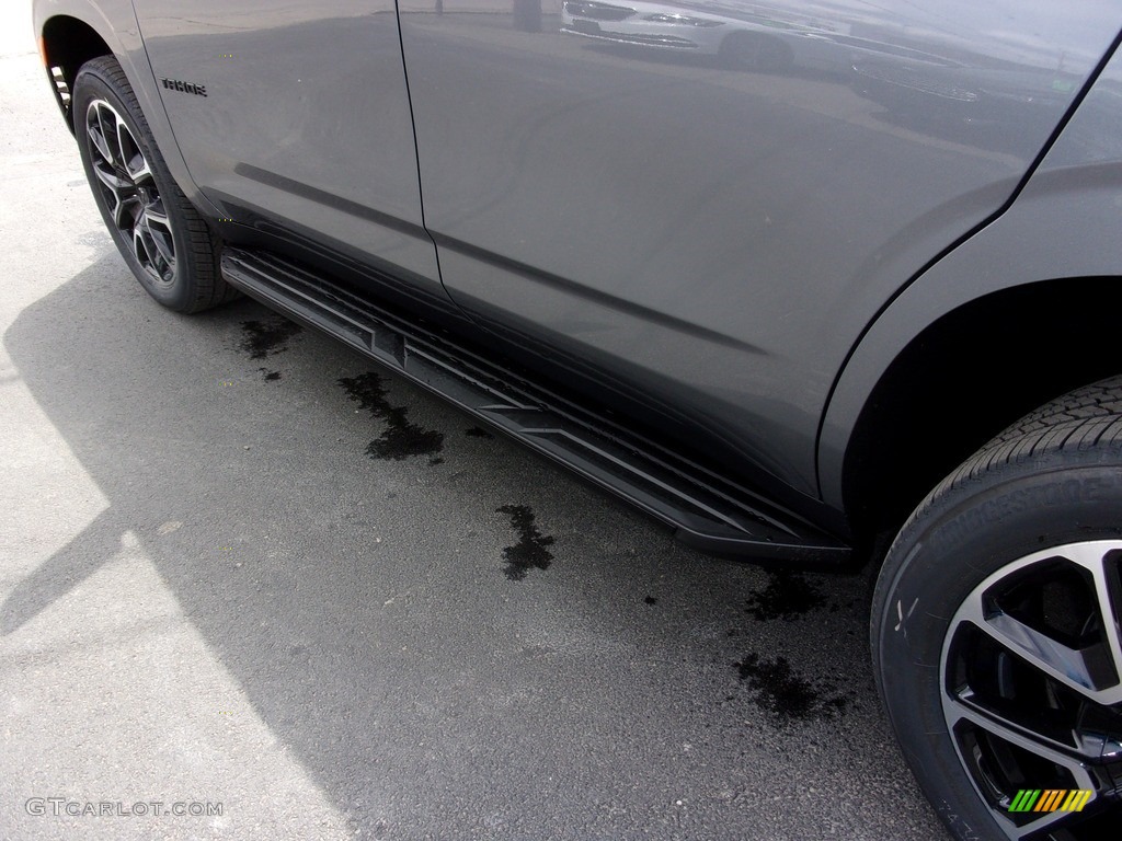 2021 Tahoe RST 4WD - Satin Steel Metallic / Jet Black/Victory Red photo #11