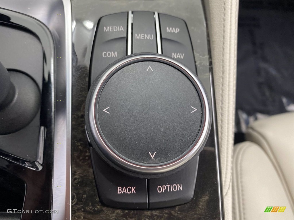2018 5 Series 530e iPerfomance Sedan - Carbon Black Metallic / Ivory White photo #29