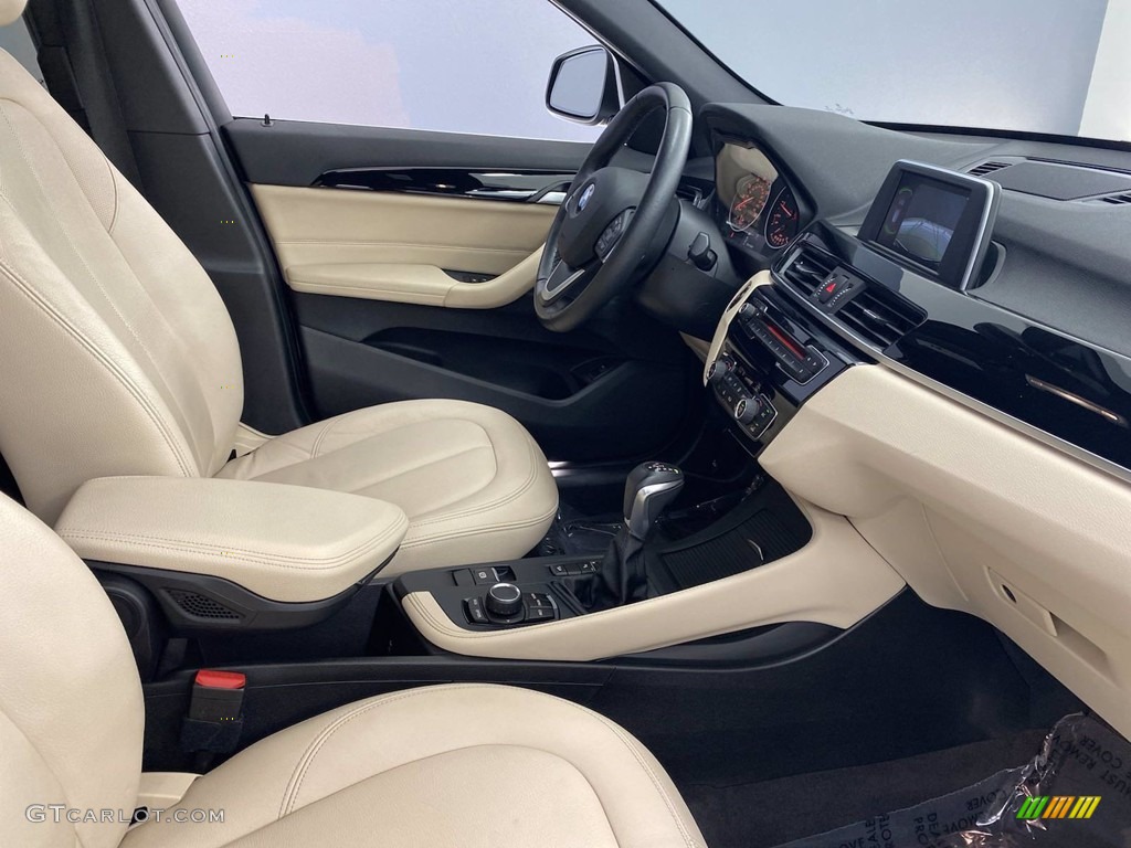 2018 X1 xDrive28i - Mediterranean Blue Metallic / Canberra Beige photo #33