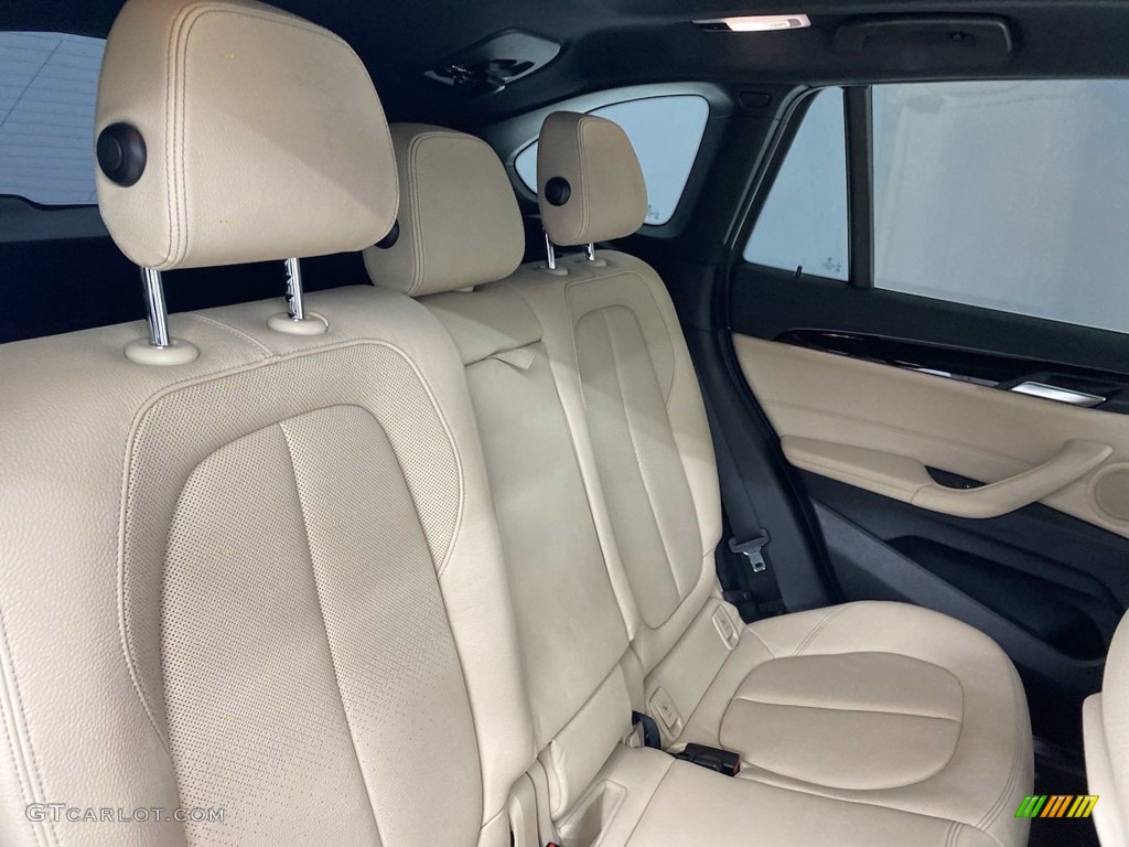2018 X1 xDrive28i - Mediterranean Blue Metallic / Canberra Beige photo #36