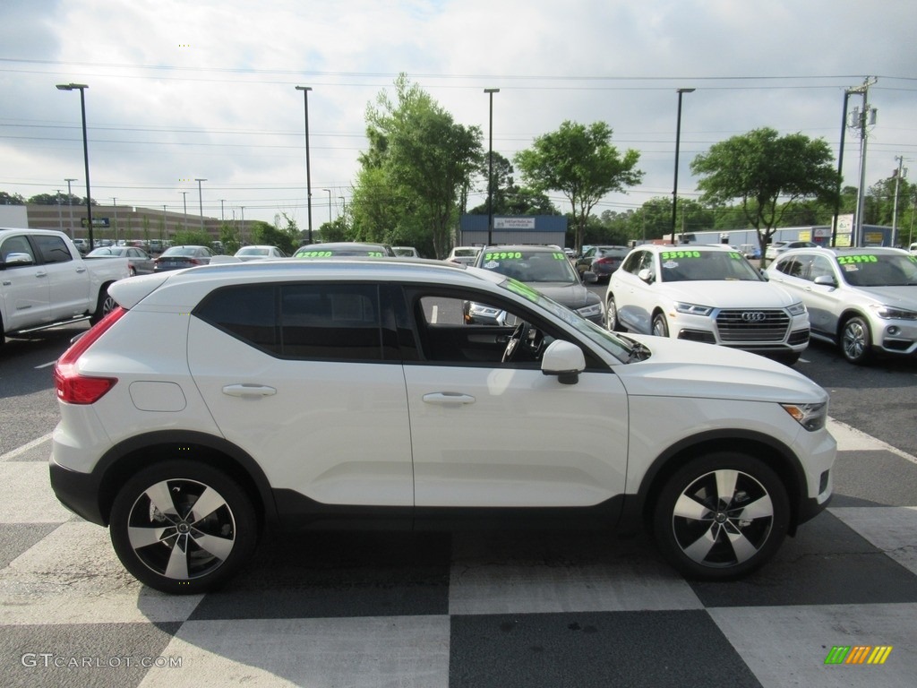 2020 XC40 T5 Momentum AWD - Ice White / Blond/Charcoal photo #3