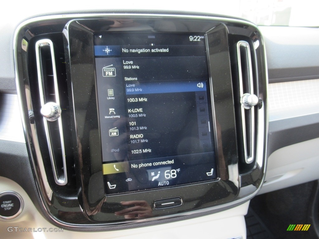 2020 XC40 T5 Momentum AWD - Ice White / Blond/Charcoal photo #17