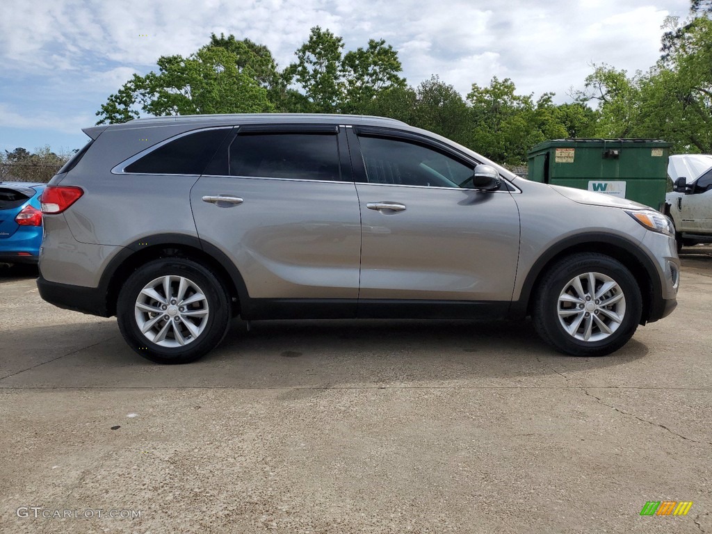 Titanium Silver 2018 Kia Sorento LX Exterior Photo #141734975