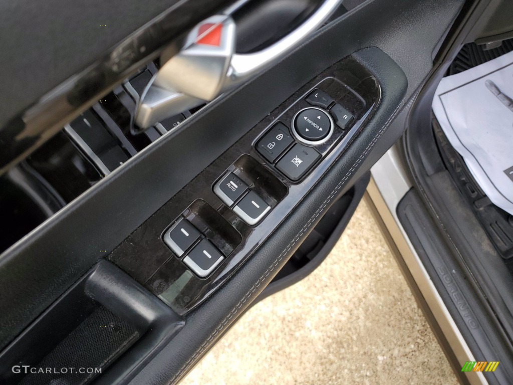 2018 Kia Sorento LX Black Door Panel Photo #141734981