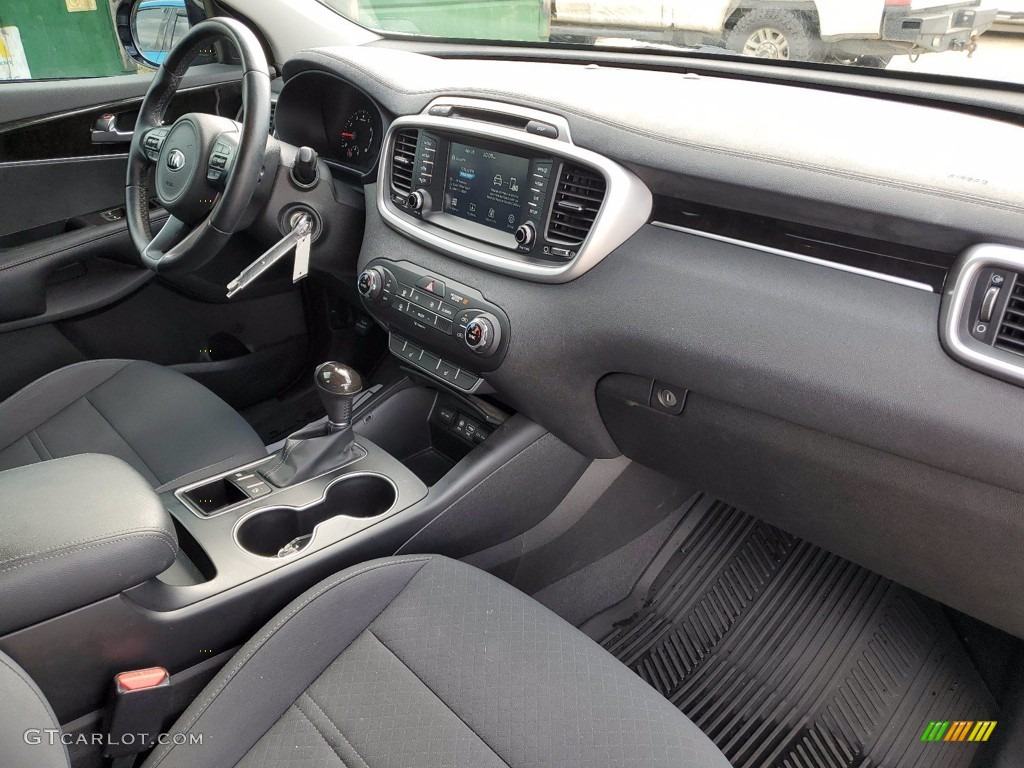 2018 Kia Sorento LX Black Dashboard Photo #141735020