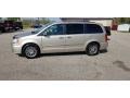 2013 Cashmere Pearl Chrysler Town & Country Touring - L  photo #5
