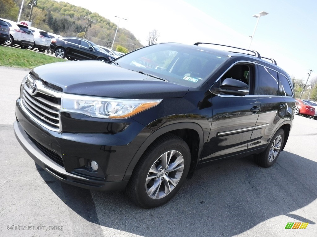 2015 Highlander XLE AWD - Attitude Black Metallic / Black photo #11