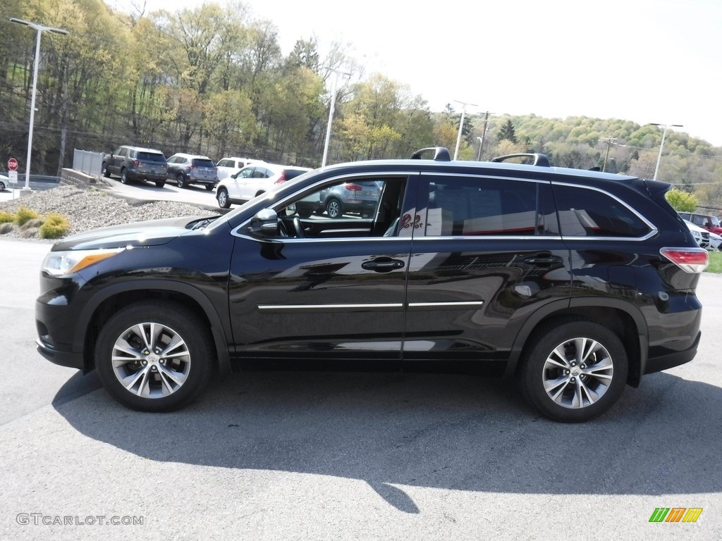 2015 Highlander XLE AWD - Attitude Black Metallic / Black photo #12