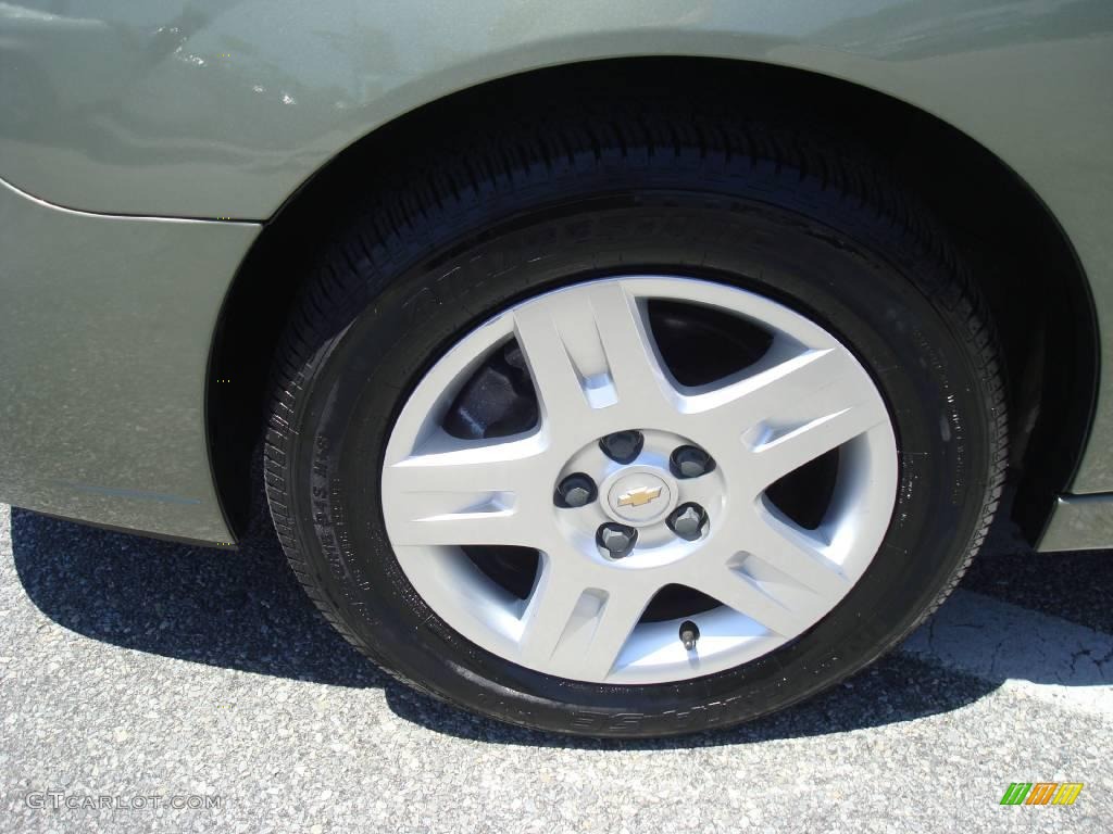 2006 Malibu LT V6 Sedan - Silver Green Metallic / Cashmere Beige photo #25