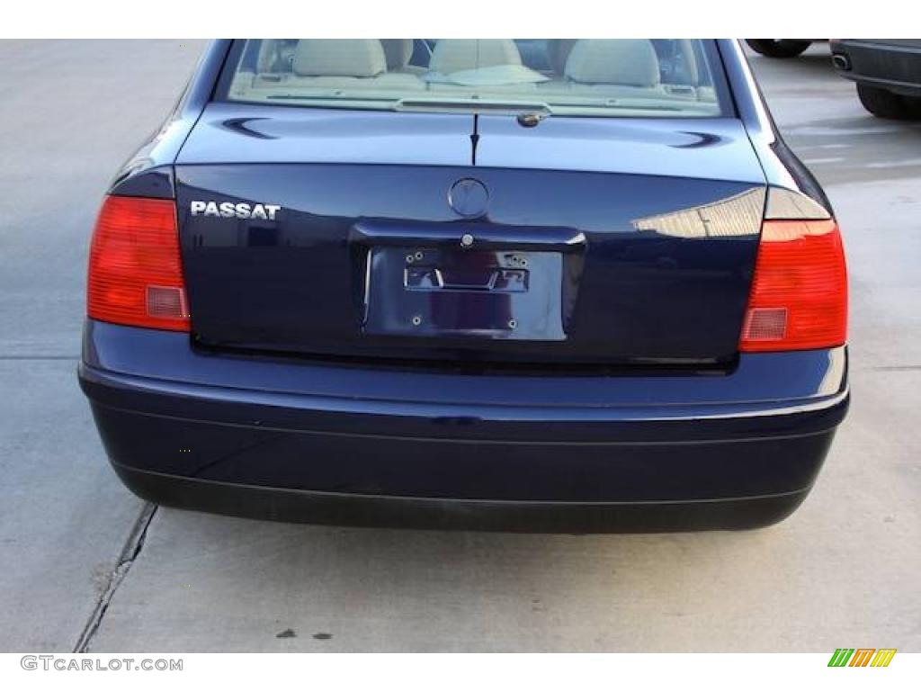 2000 Passat GLS 1.8T Sedan - Indigo Blue Pearl Metallic / Grey photo #21