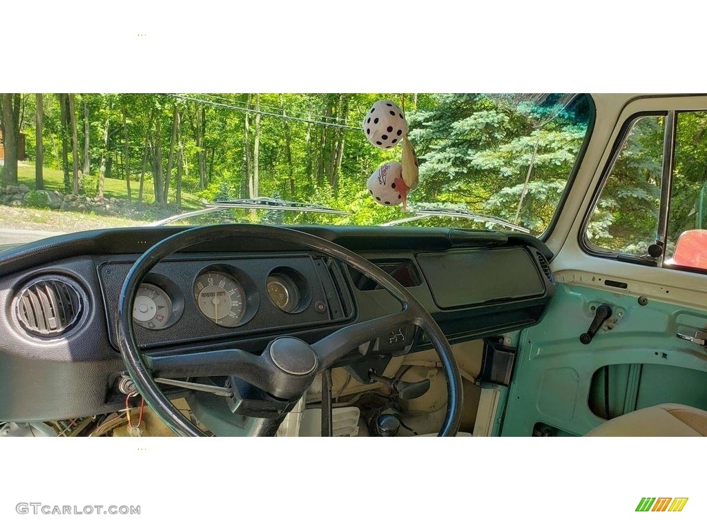 1970 Volkswagen Bus Station Wagon Dashboard Photos
