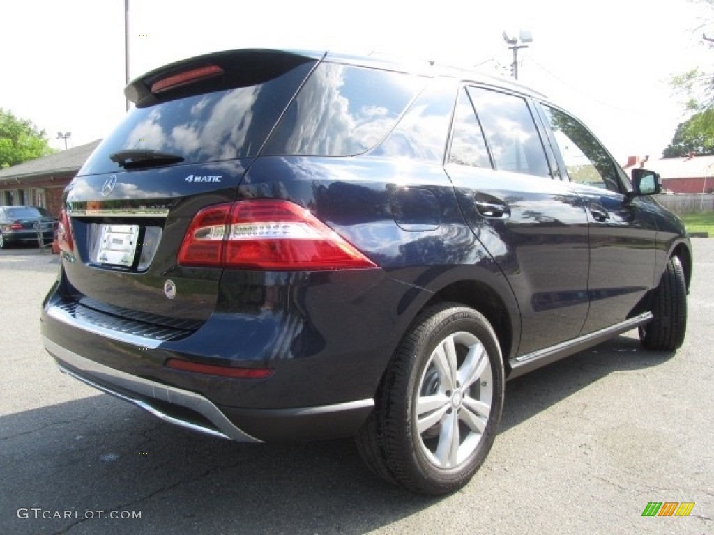 2014 ML 350 4Matic - Lunar Blue Metallic / Almond Beige photo #10