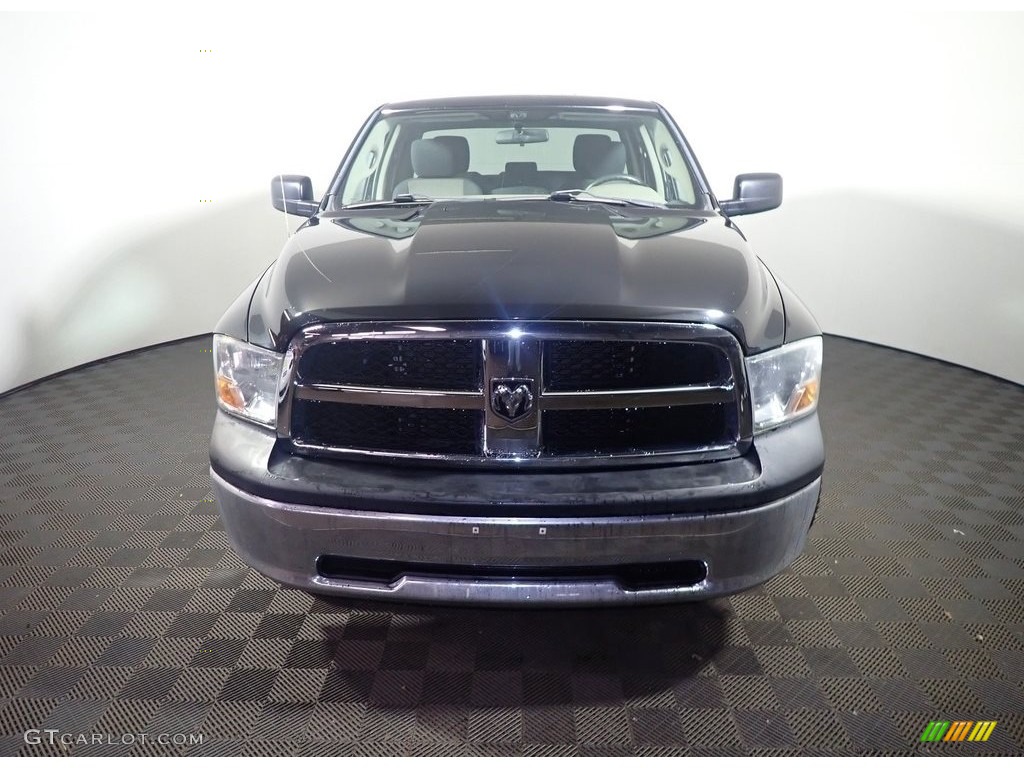 2011 Ram 1500 ST Quad Cab 4x4 - Brilliant Black Crystal Pearl / Dark Slate Gray/Medium Graystone photo #4
