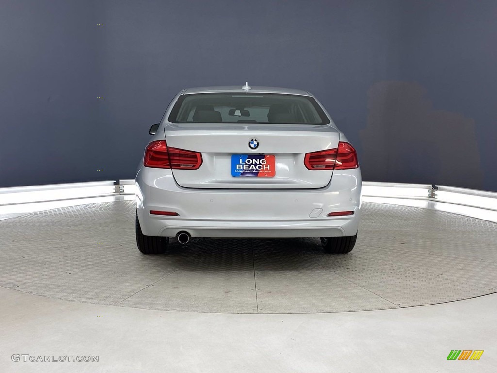 2018 3 Series 320i Sedan - Glacier Silver Metallic / Black photo #4