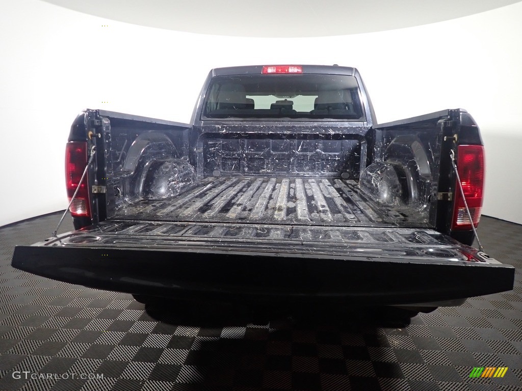 2011 Ram 1500 ST Quad Cab 4x4 - Brilliant Black Crystal Pearl / Dark Slate Gray/Medium Graystone photo #13
