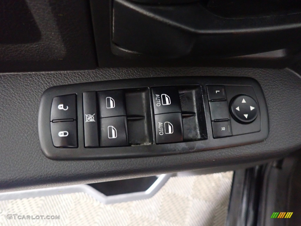 2011 Ram 1500 ST Quad Cab 4x4 - Brilliant Black Crystal Pearl / Dark Slate Gray/Medium Graystone photo #19