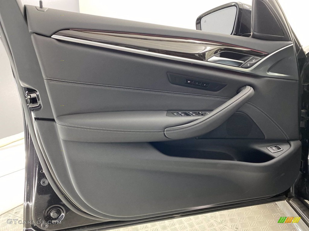 2021 5 Series 530i Sedan - Black Sapphire Metallic / Black photo #10