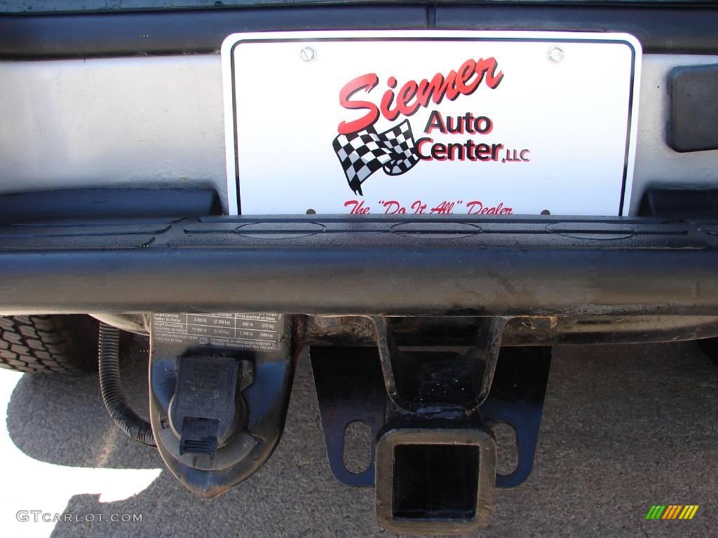 2005 Silverado 1500 Z71 Regular Cab 4x4 - Dark Gray Metallic / Dark Charcoal photo #10