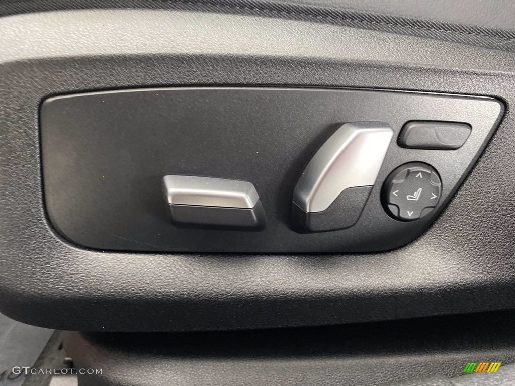 2021 5 Series 530i Sedan - Alpine White / Black photo #11