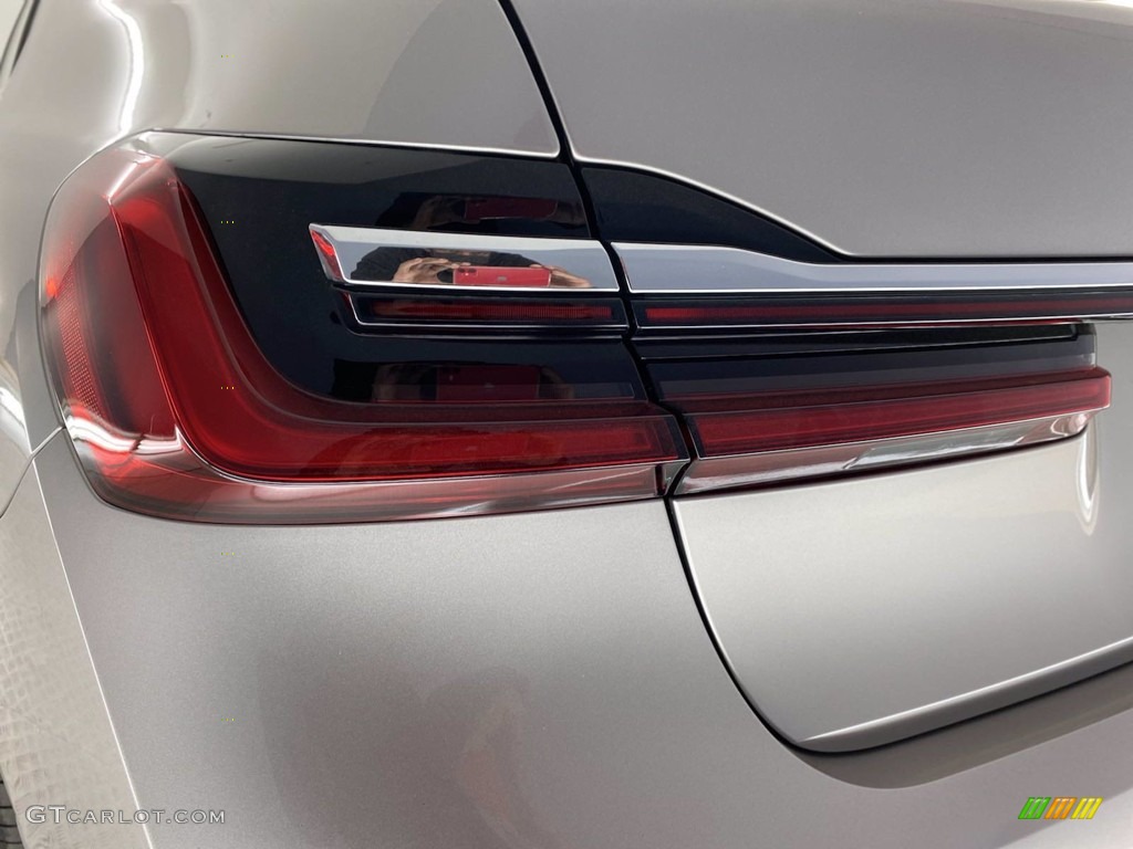 2021 7 Series 740i Sedan - Cashmere Silver Metallic / Black photo #6