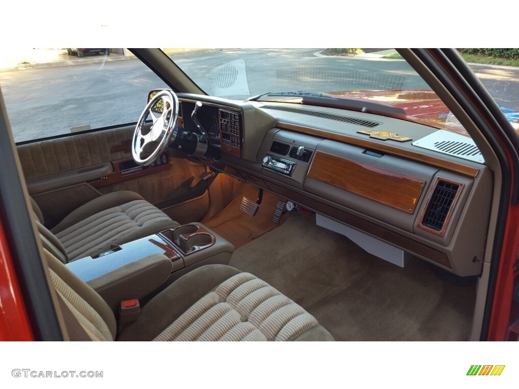 1993 C/K C1500 Regular Cab - Victory Red / Tan photo #4