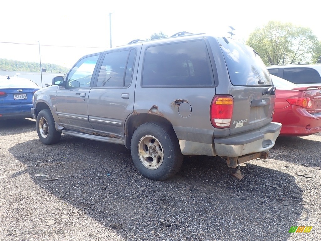 1999 Explorer XLT 4x4 - Black Clearcoat / Dark Graphite photo #10