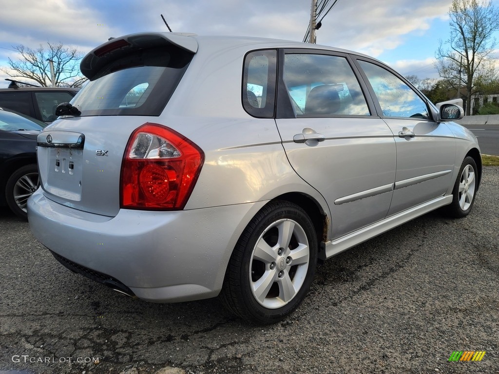 2007 Spectra Spectra5 SX Wagon - Silver / Black photo #4