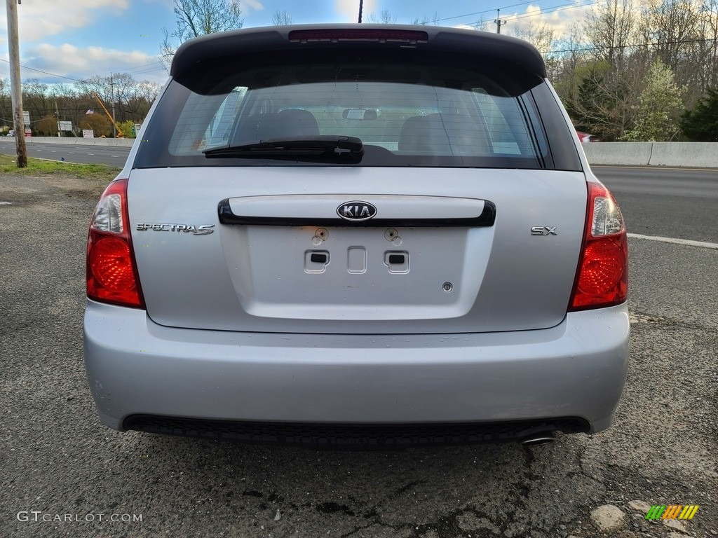 2007 Spectra Spectra5 SX Wagon - Silver / Black photo #5