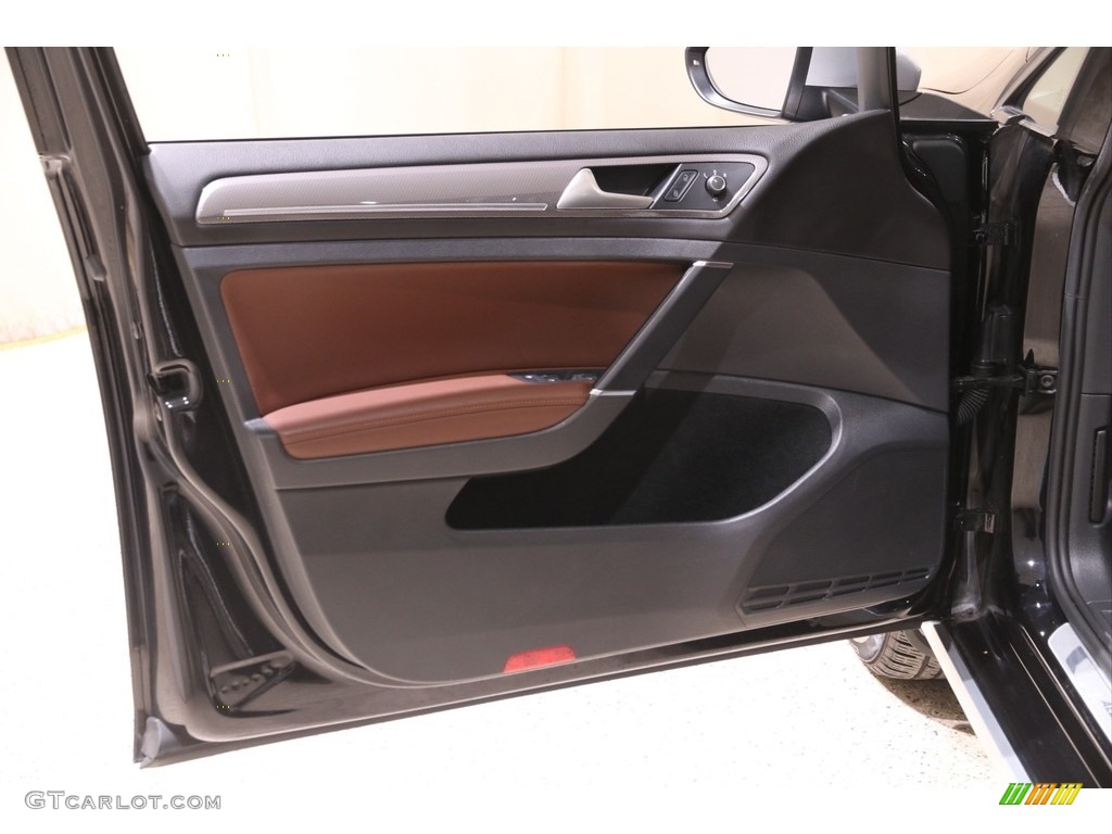 2017 Volkswagen Golf Alltrack S 4Motion Door Panel Photos