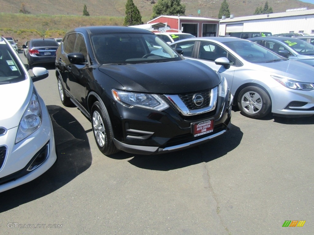 2018 Rogue S - Magnetic Black / Charcoal photo #1