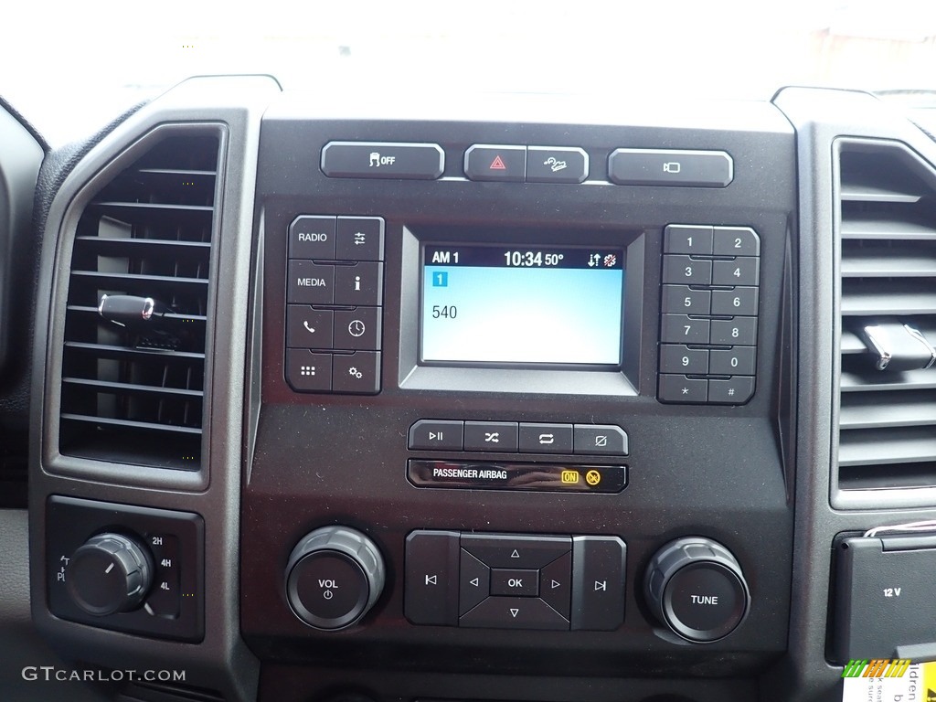 2021 F350 Super Duty XL SuperCab 4x4 - Carbonized Gray / Medium Earth Gray photo #18