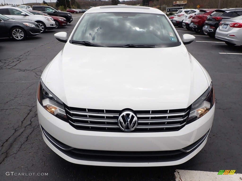 2012 Passat 2.5L SEL - Candy White / Titan Black photo #3