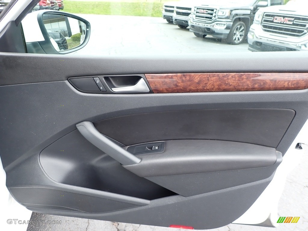 2012 Passat 2.5L SEL - Candy White / Titan Black photo #7