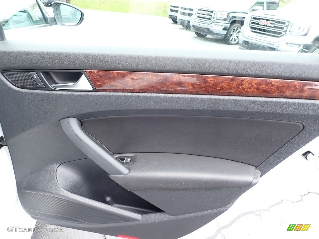 2012 Passat 2.5L SEL - Candy White / Titan Black photo #8