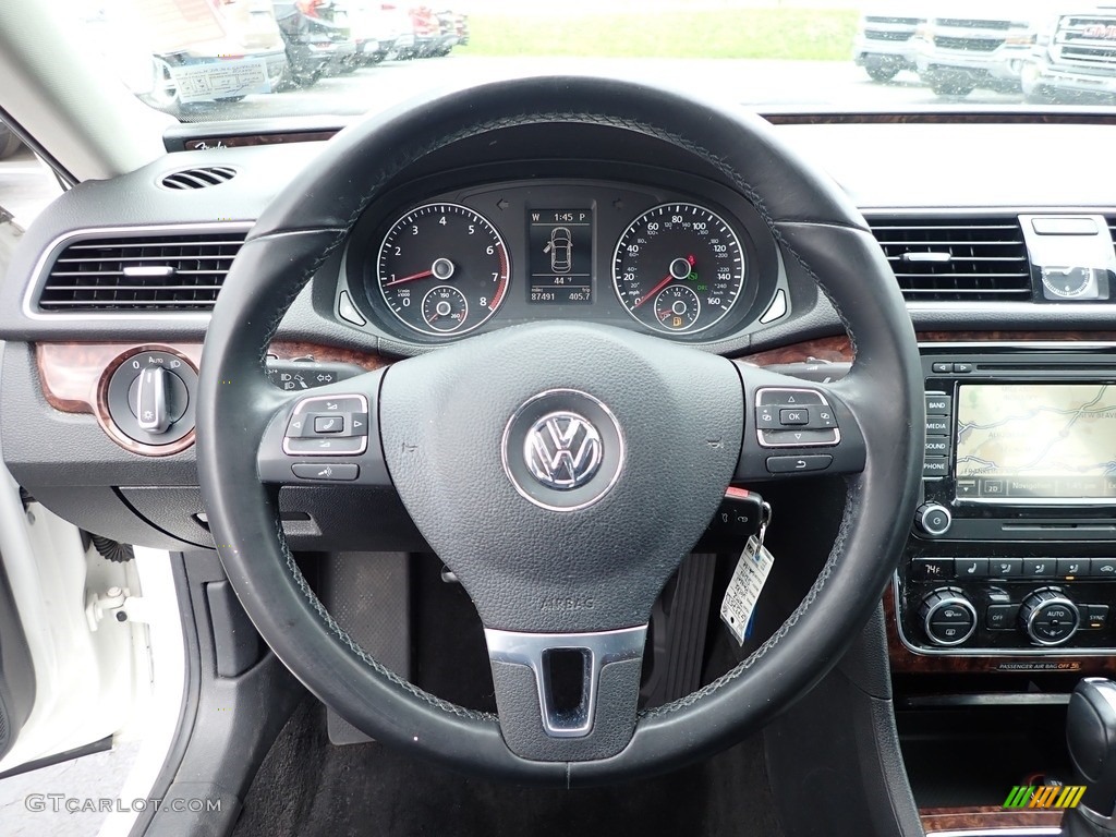 2012 Passat 2.5L SEL - Candy White / Titan Black photo #21