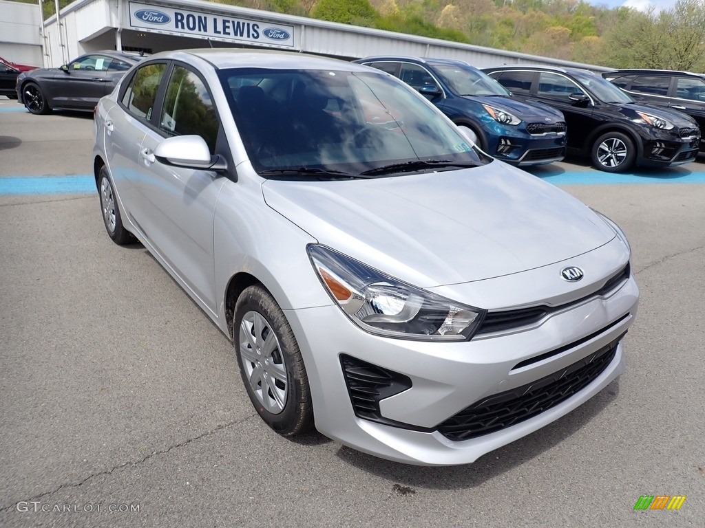 2021 Rio LX - Silky Silver / Black photo #3