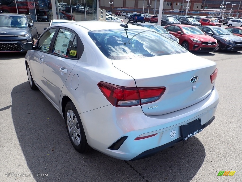 2021 Rio LX - Silky Silver / Black photo #7