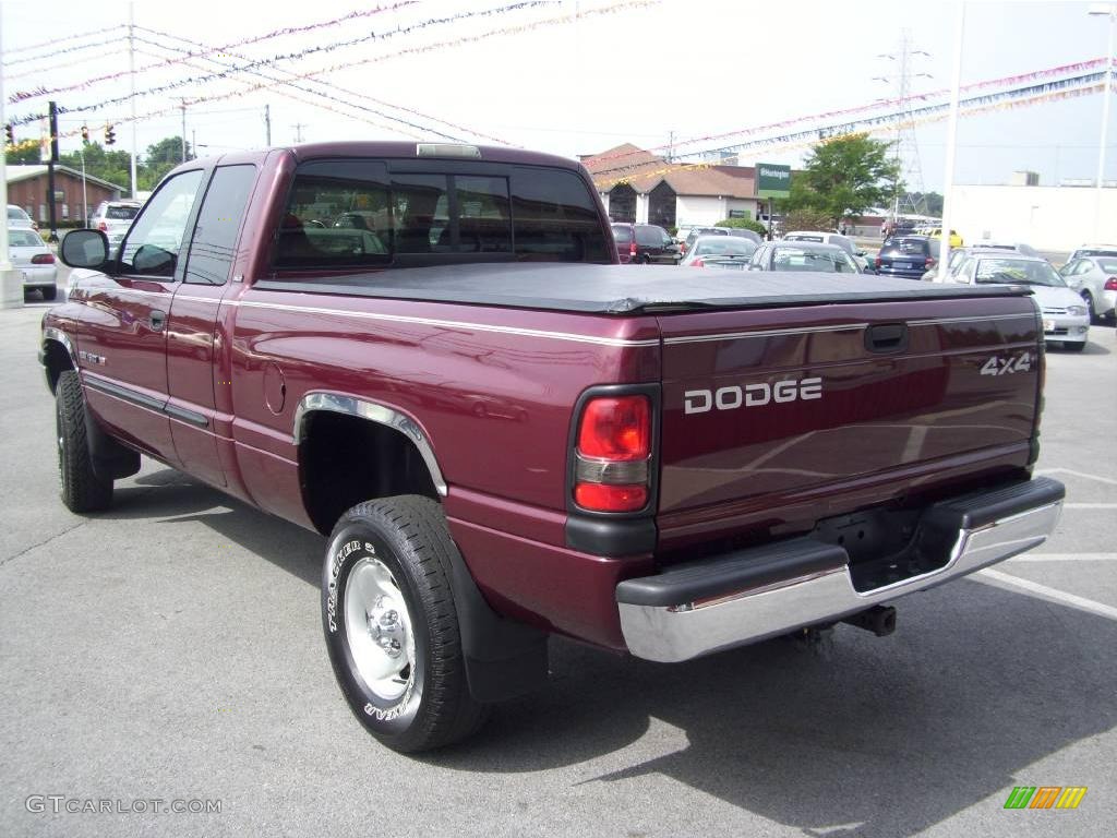 2001 Ram 1500 SLT Club Cab 4x4 - Dark Garnet Red Pearl / Agate photo #3