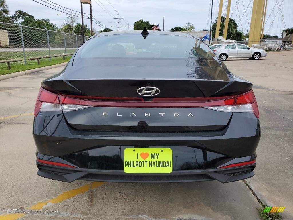 2021 Elantra SE - Phantom Black / Black photo #8