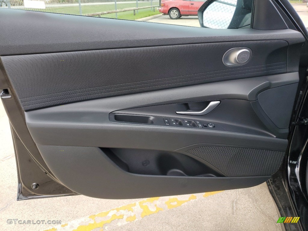 2021 Elantra SE - Phantom Black / Black photo #13