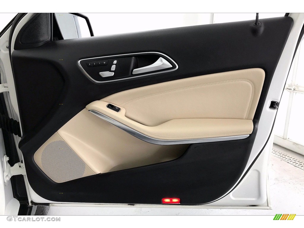2018 Mercedes-Benz GLA 250 4Matic Sahara Beige Door Panel Photo #141769064