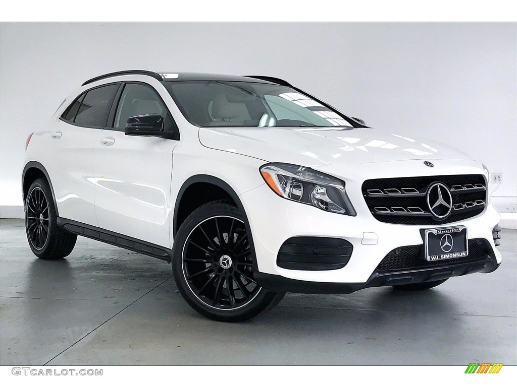 2018 Mercedes-Benz GLA 250 4Matic Exterior Photos