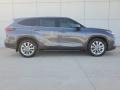 2021 Magnetic Gray Metallic Toyota Highlander Limited  photo #12