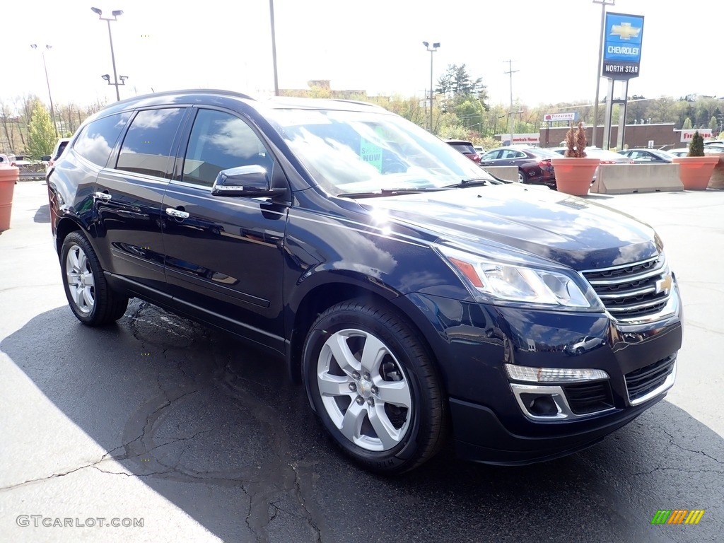 2017 Traverse LT AWD - Blue Velvet Metallic / Ebony photo #11