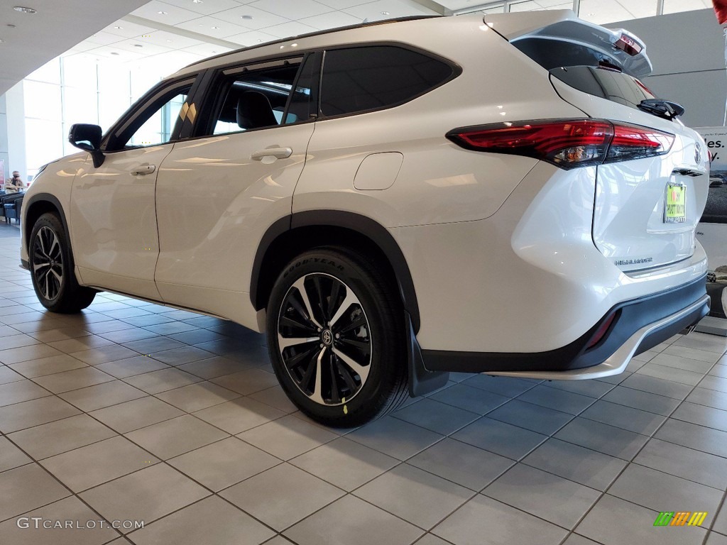 2021 Highlander XSE - Blizzard White Pearl / Black photo #11