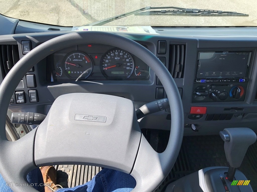 2021 Chevrolet Low Cab Forward 4500 Moving Truck Pewter Dashboard Photo #141772928