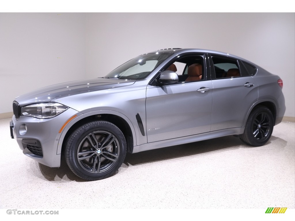 2018 X6 xDrive50i - Space Gray Metallic / Cognac/Black Bi-Color photo #3