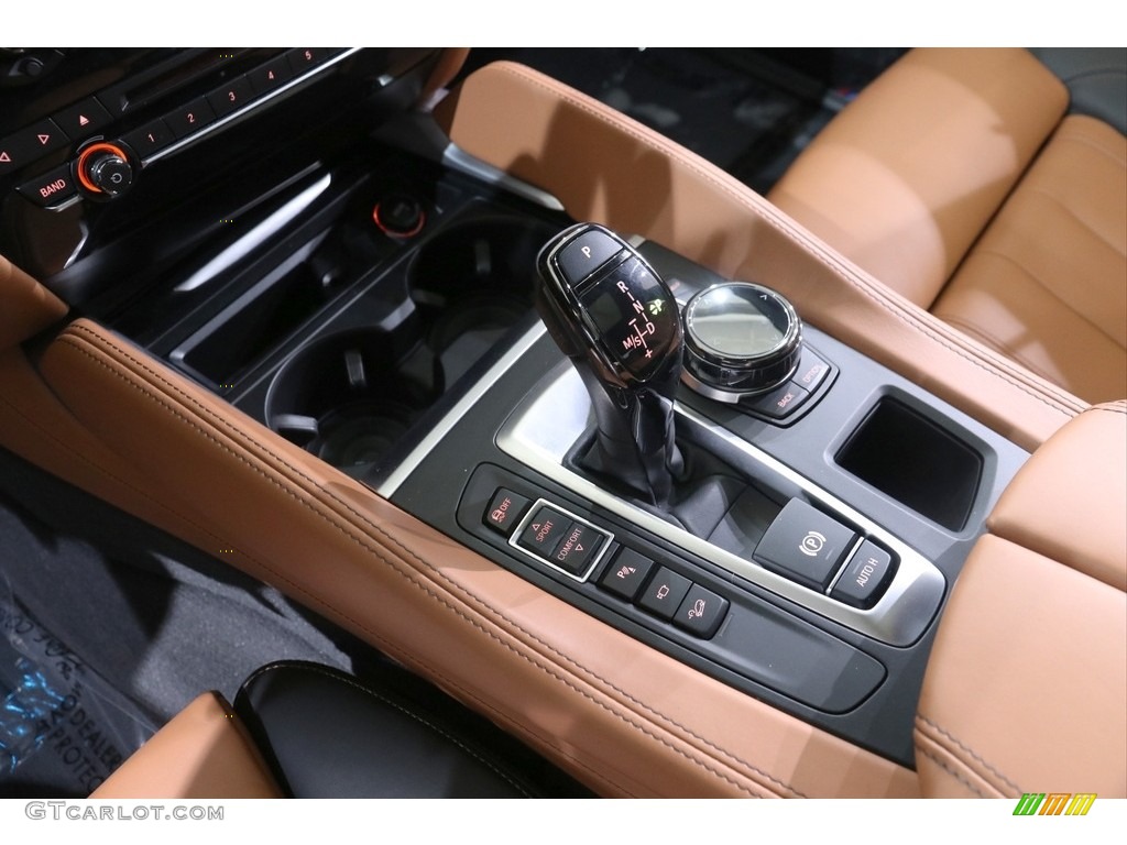 2018 BMW X6 xDrive50i Controls Photo #141773492
