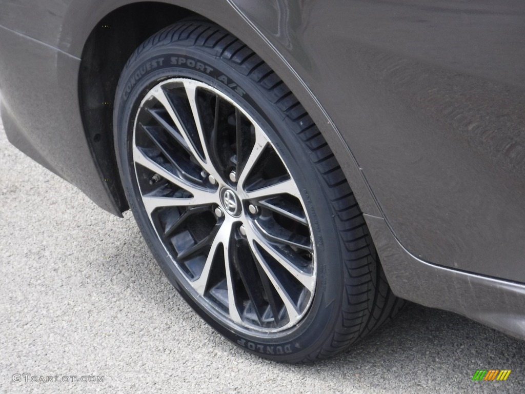 2018 Camry SE - Predawn Gray Mica / Black photo #8